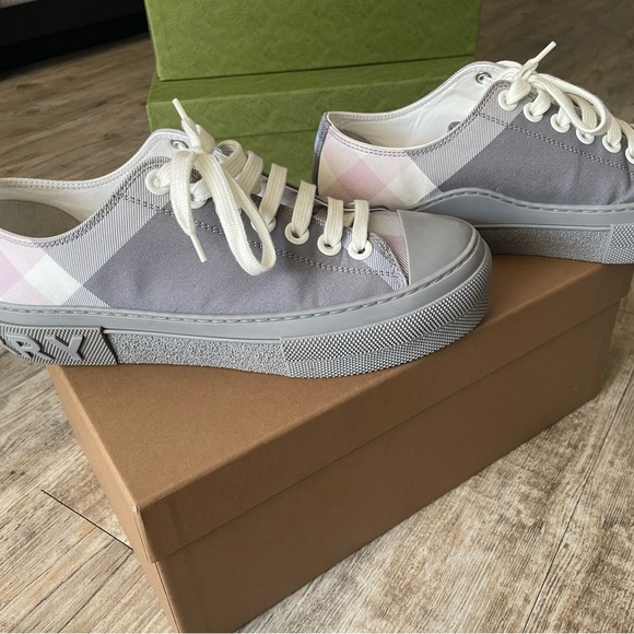 Burberry Jack check low-top sneakers, size 39, color: grey, multi - Picture 6 of 8
